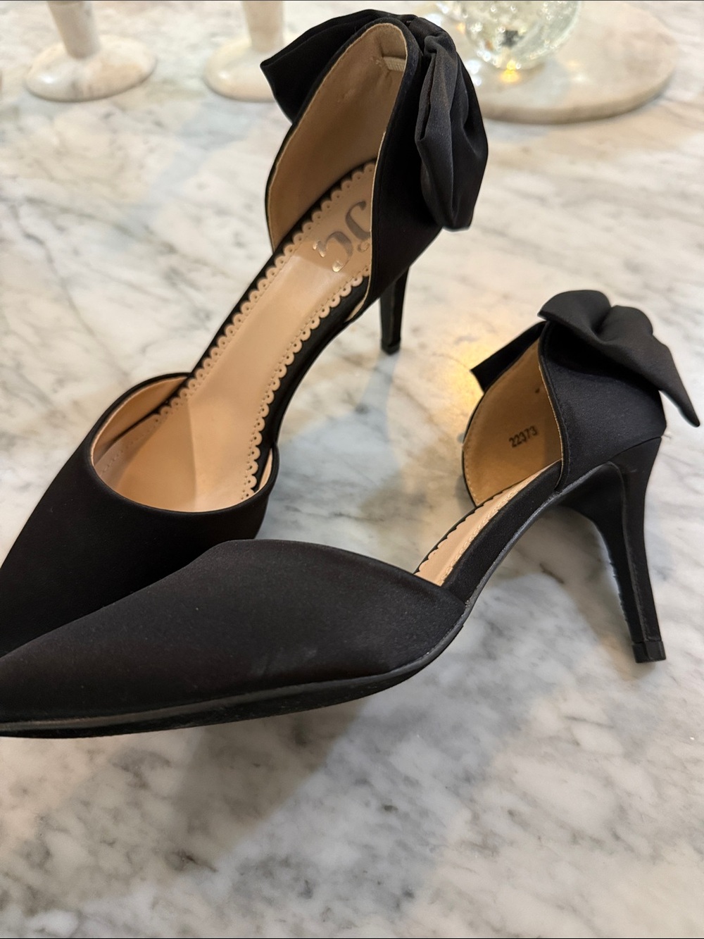 NEW. Black Bow Pointed-Toe Stiletto Heels